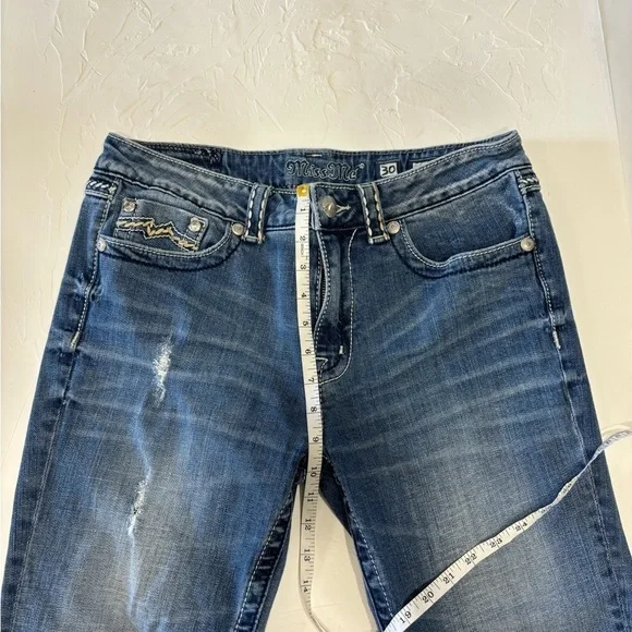 Miss Me Boyfriend Capri Jeans - Picture 10 of 11